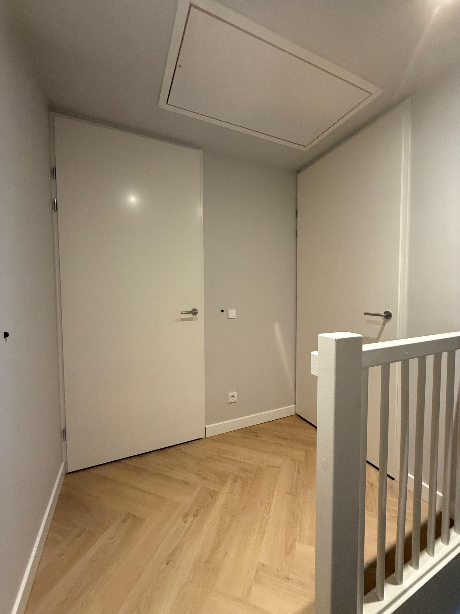 Maatwerk inbouwkast & betimmering — foto 3